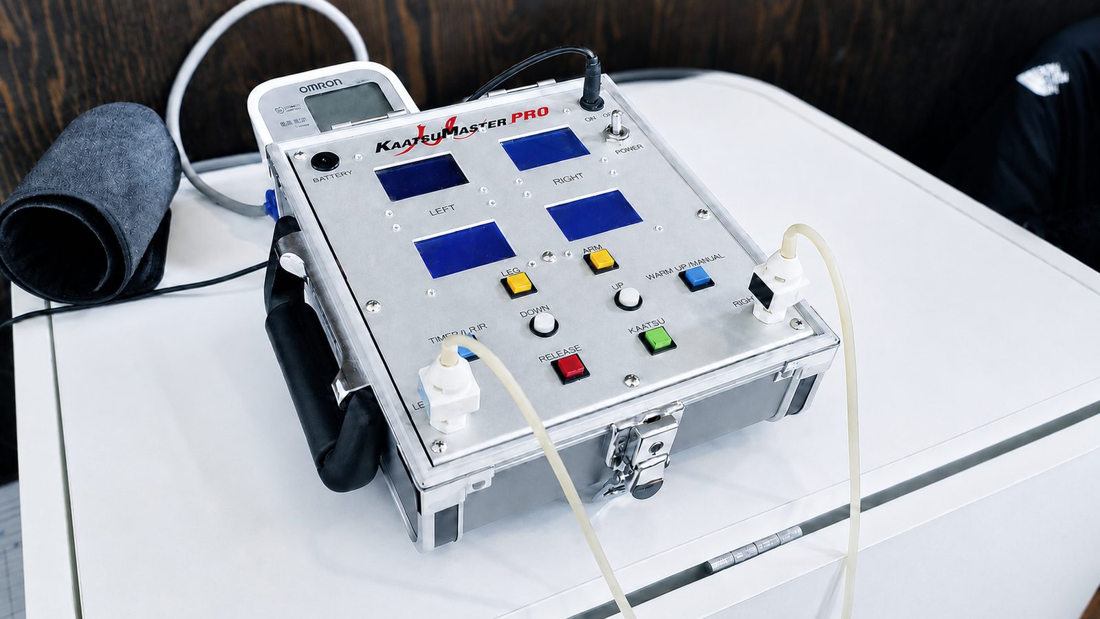 MKジムで使用する加圧トレーニング専用機器 KaatsuMaster PRO